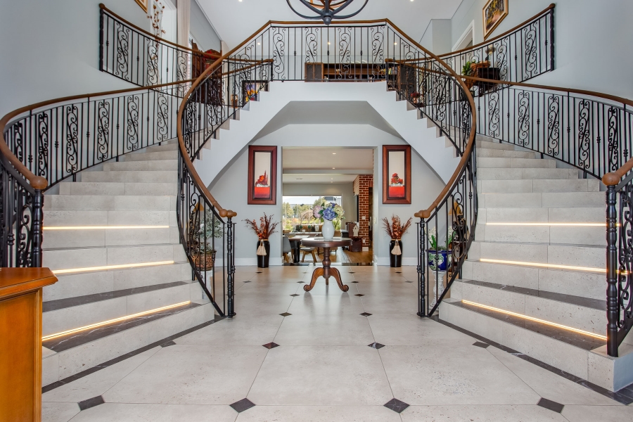 5 Bedroom Property for Sale in Val De Vie Estate Western Cape